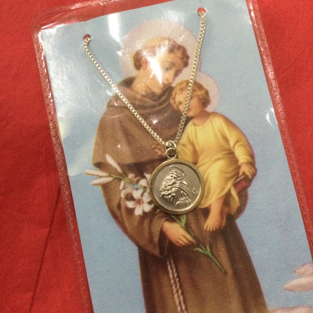 NWT St. Anthony Metal Necklace
